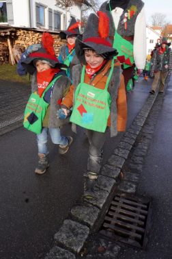 Fasnetsfreitag - Schnorren im Dörfle Mochenwangen